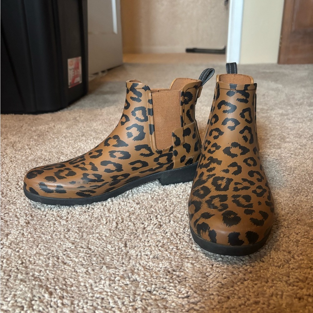 Hunter Leopard Ankle Boots - Picture 2 of 5